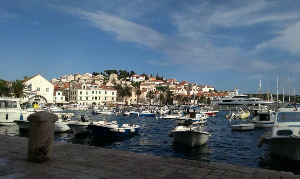 Liza'S Downtown Apartment Hvar Town Extérieur photo
