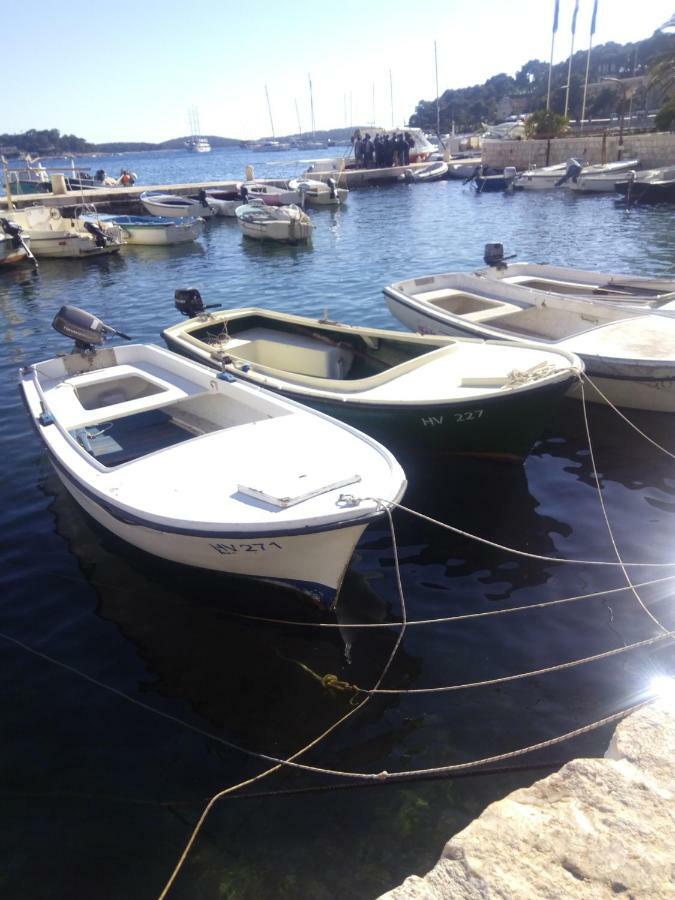 Liza'S Downtown Apartment Hvar Town Extérieur photo